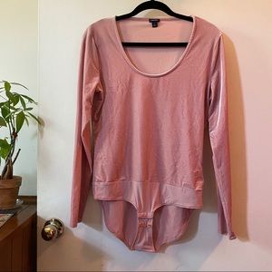 Pink velvet scoop-neck bodysuit